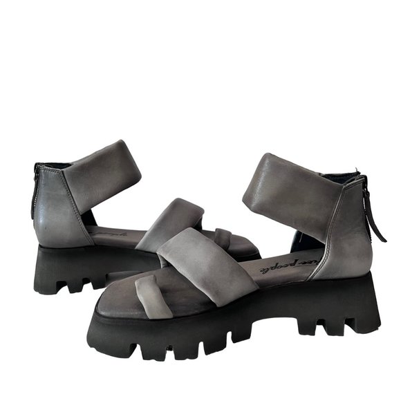 NEW! FREE PEOPLE Lug Sole leather sandal in pebble grey, Size 37 (US 6.5) - Picture 6 of 16